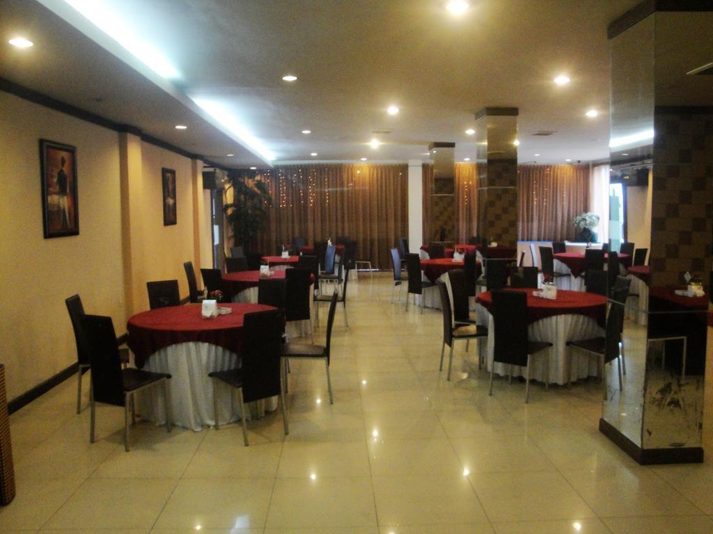 Imperial Hotel Kendari Dış mekan fotoğraf