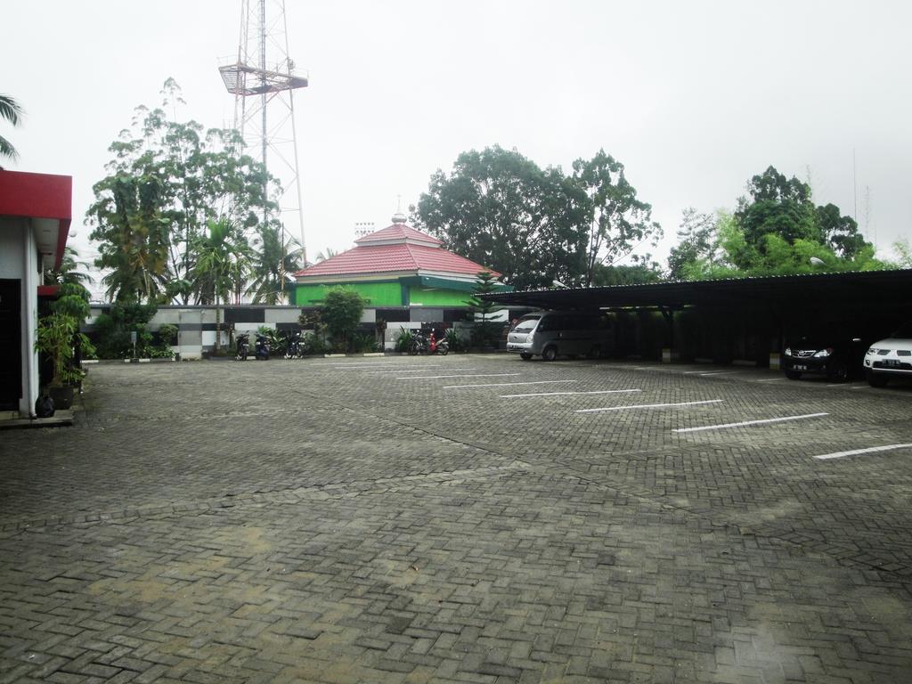 Imperial Hotel Kendari Dış mekan fotoğraf