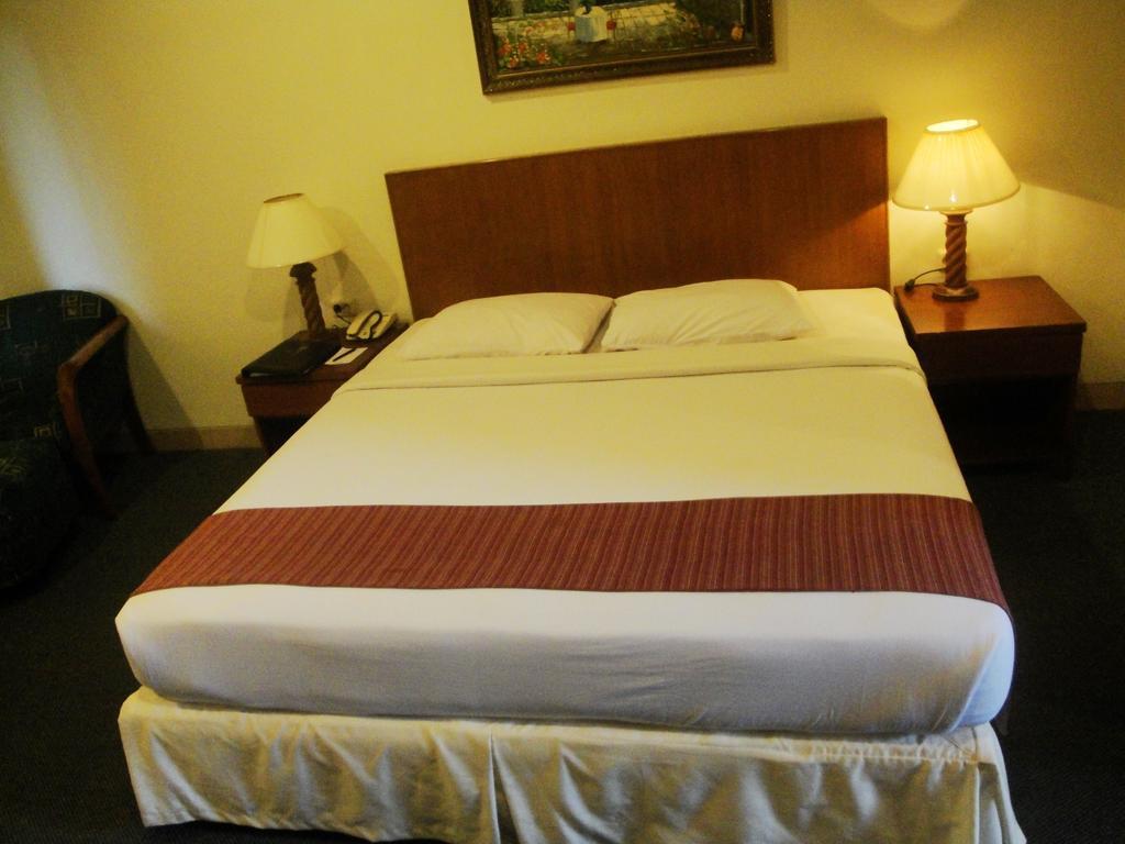 Imperial Hotel Kendari Oda fotoğraf