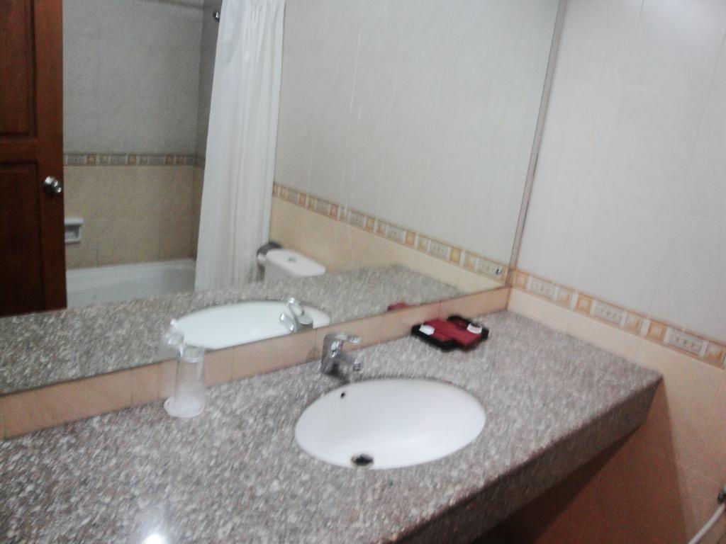 Imperial Hotel Kendari Oda fotoğraf