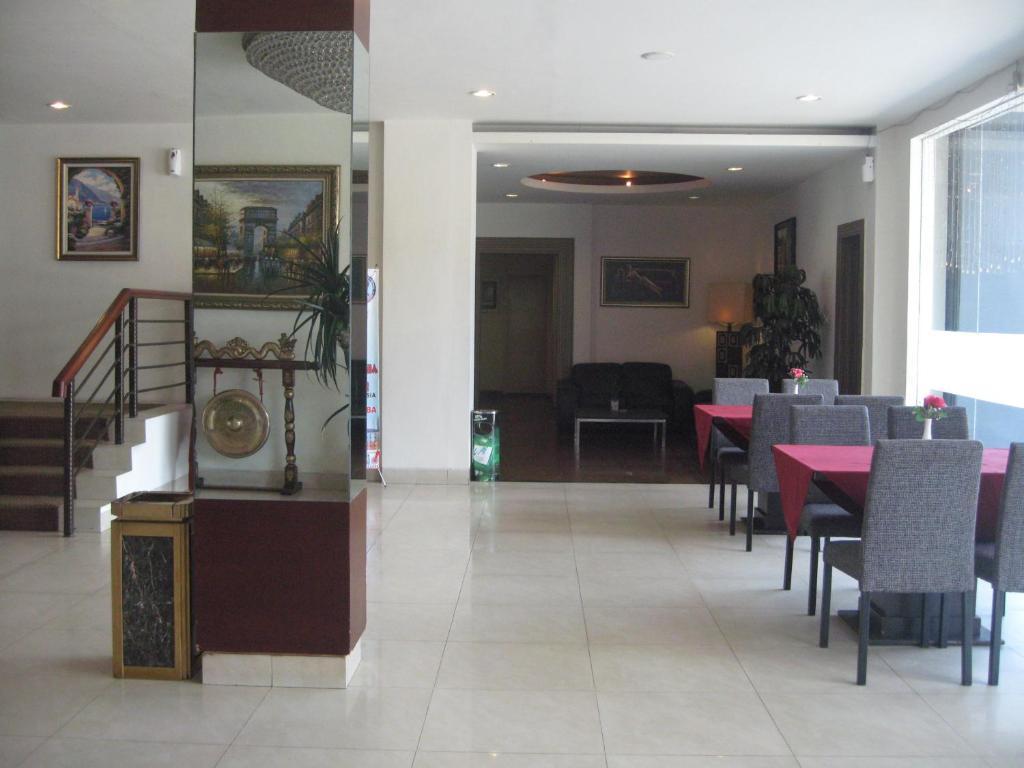 Imperial Hotel Kendari Dış mekan fotoğraf