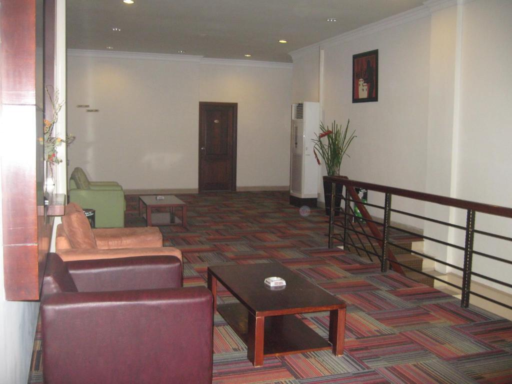 Imperial Hotel Kendari Dış mekan fotoğraf